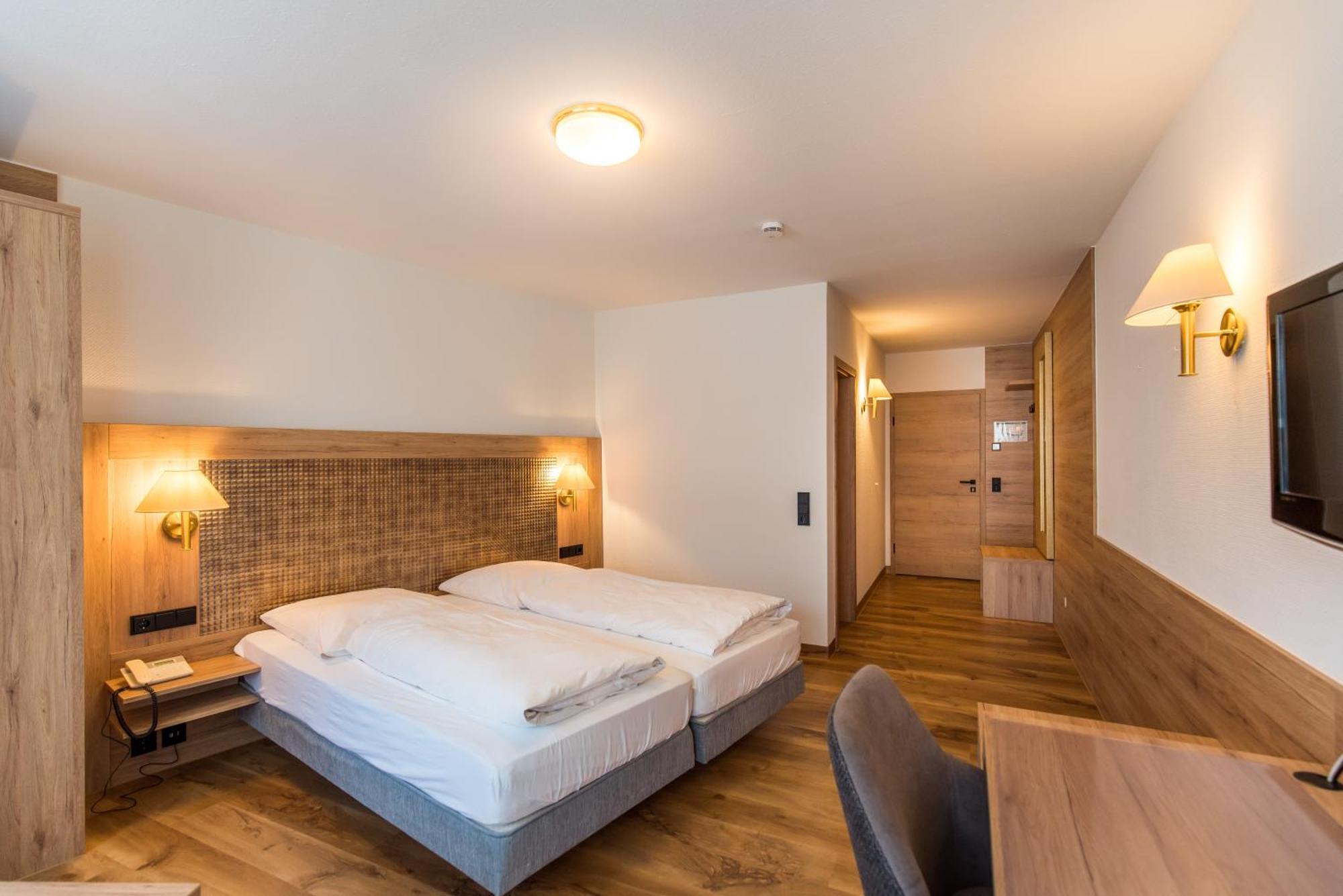 Hotel-Restaurant Heiligenstadter Hof Heiligenstadt in Oberfranken Kültér fotó